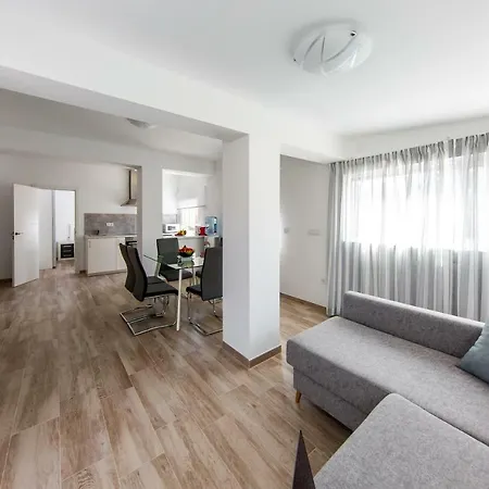 Sonrisa Apartments Apartment *