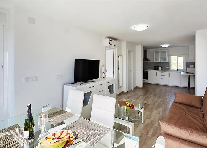 Sonrisa Apartments *